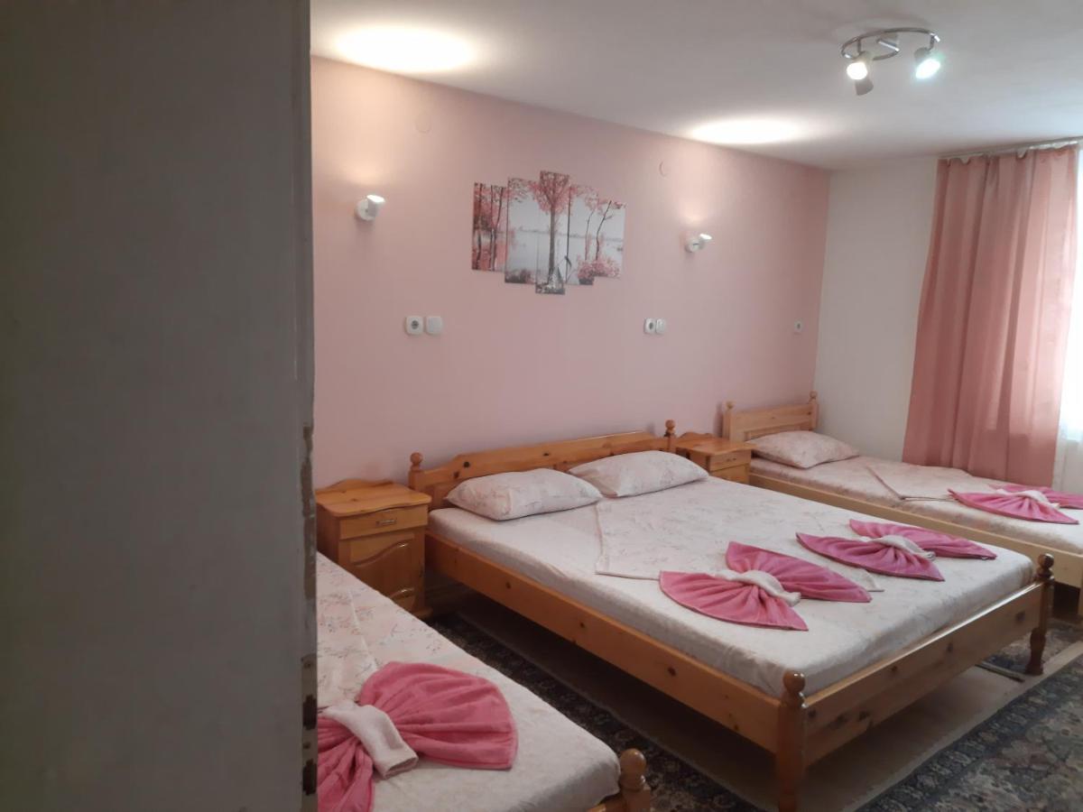 ריבריקה Guest House Lazar Raykov מראה חיצוני תמונה
